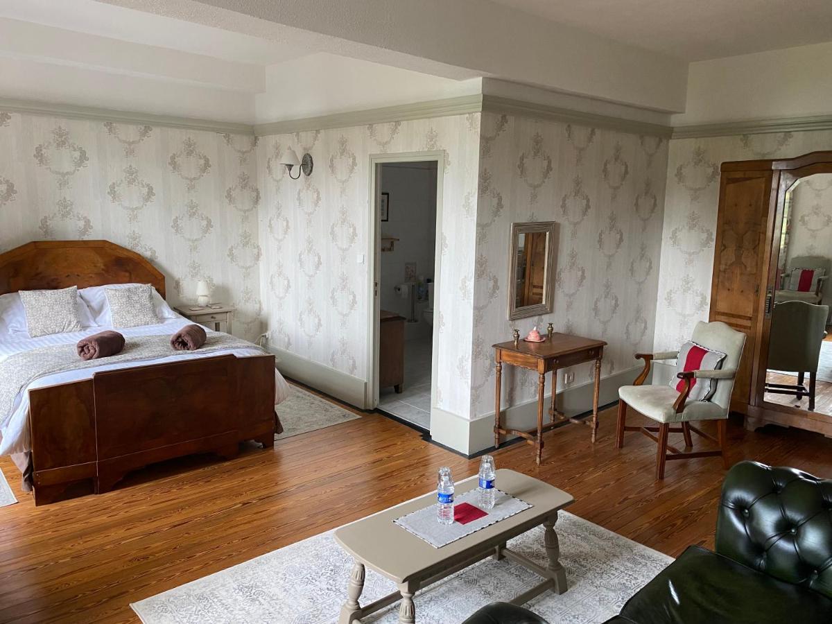Le Logis Des Quatre Puits Neuvicq-Montguyon Exterior foto